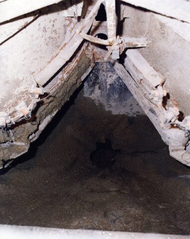 Betonmischanlage vor der Verladung auf einen LKW